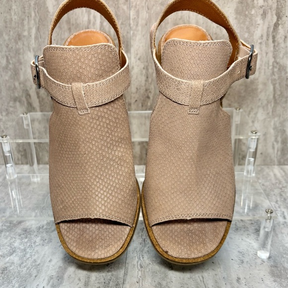 Lucky Brand Tan Brown Leather Adjustable Wedge Sandals 7.5M - Picture 3 of 7